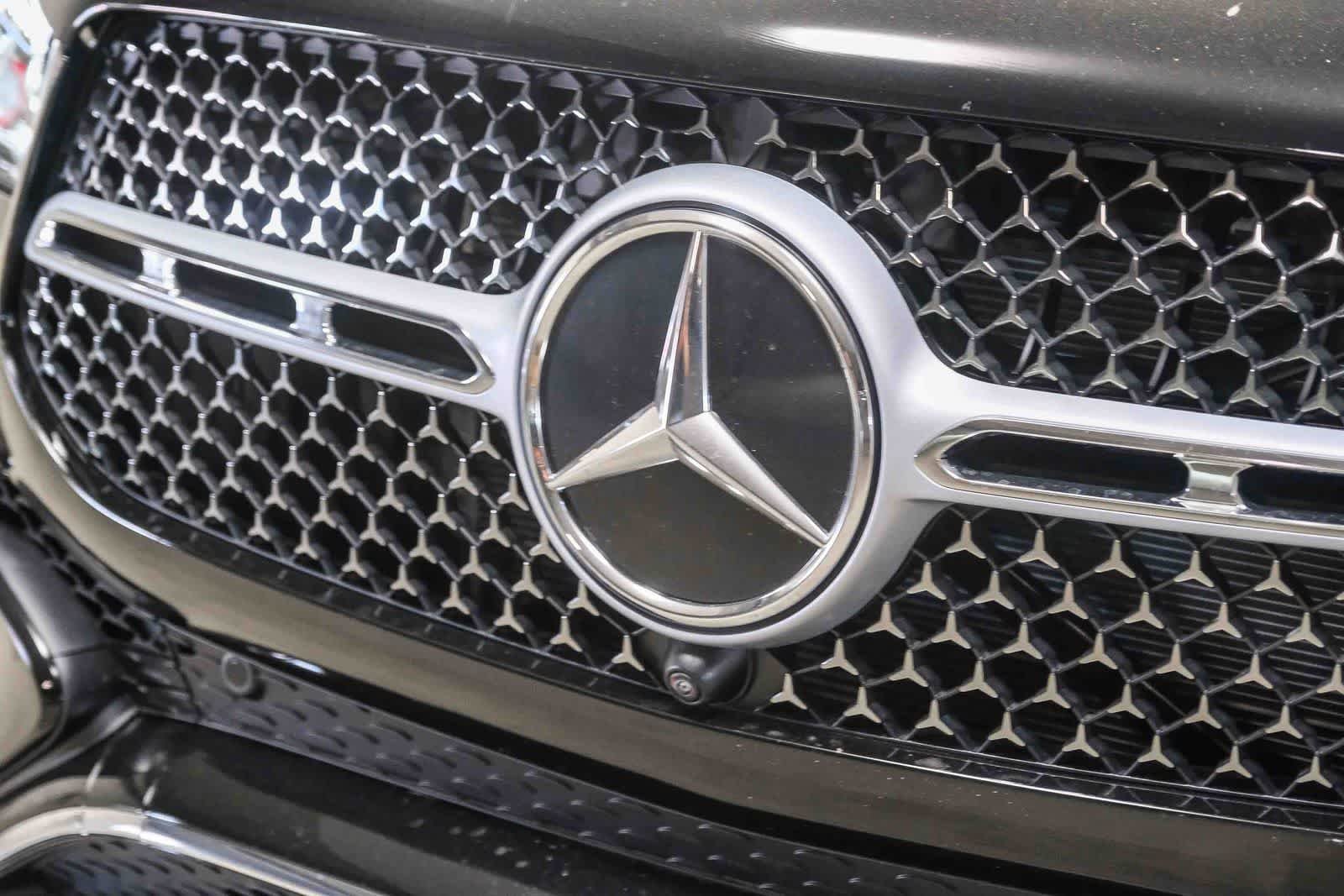 New 2026 Black Mercedes-Benz GLE 450 image 54