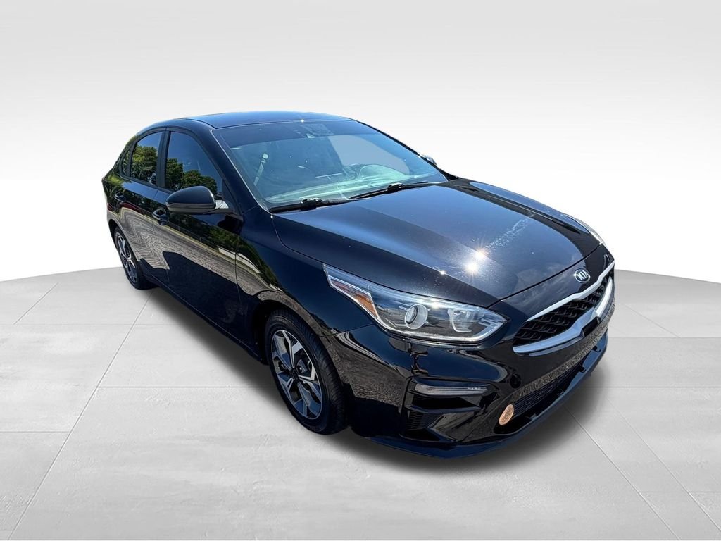 Used 2021 Black Kia LXS image 7
