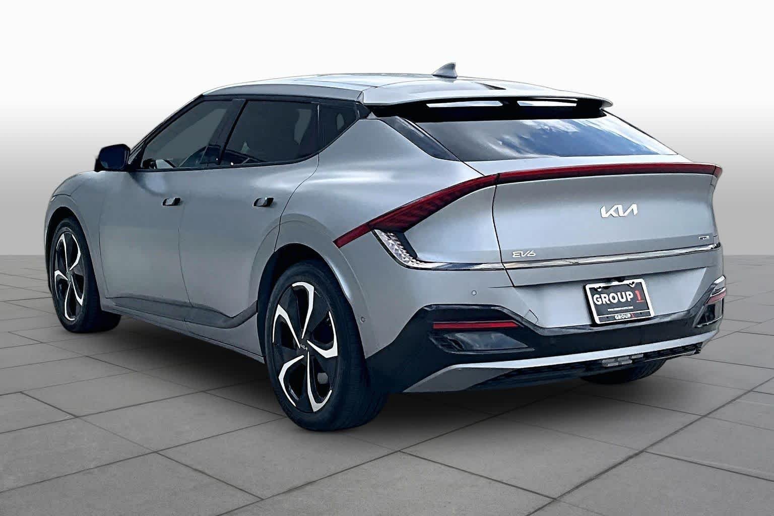 Used 2023 Steel Matte Gray Kia GT-Line image 10