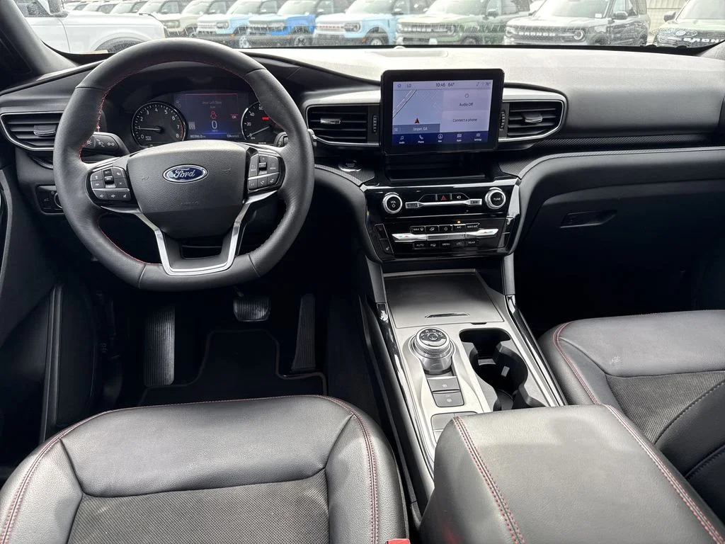 Used 2023 Gray Ford ST-Line image 23