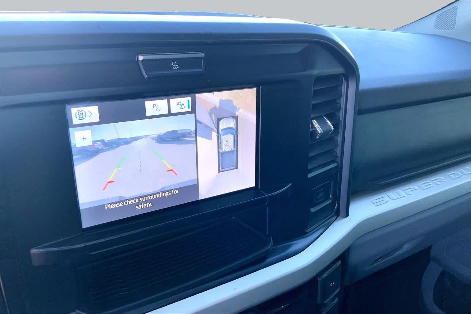 Used 2025 Avalanche Ford XLT image 27