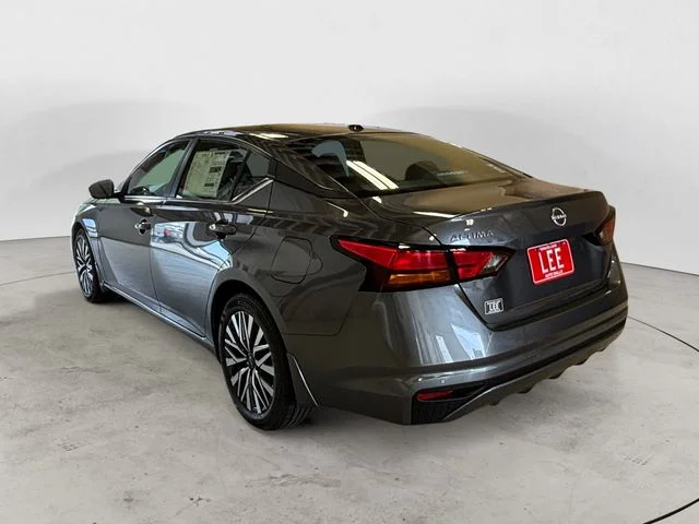 New 2026 Gray Nissan 2.5 SV image 3