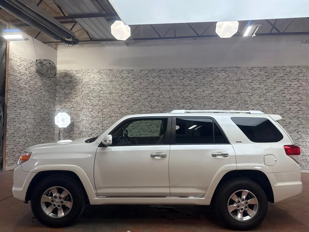 Used 2010 Blizzard Pearl Toyota SR5 image 4