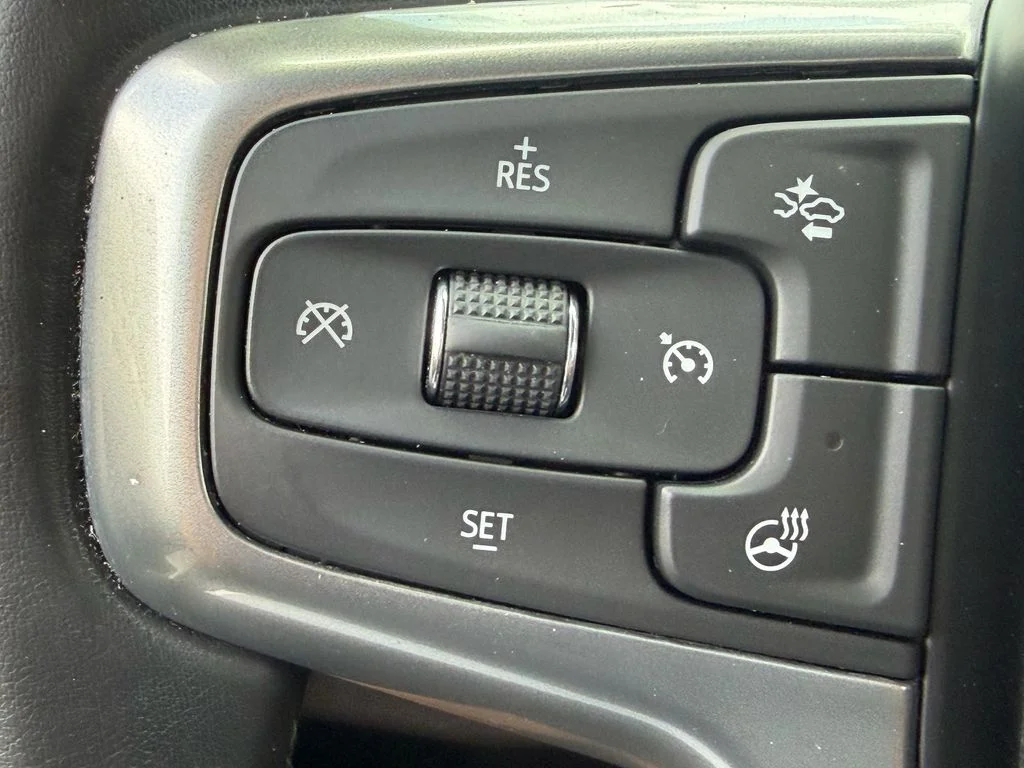 Used 2024 Black Chevrolet Premier image 28