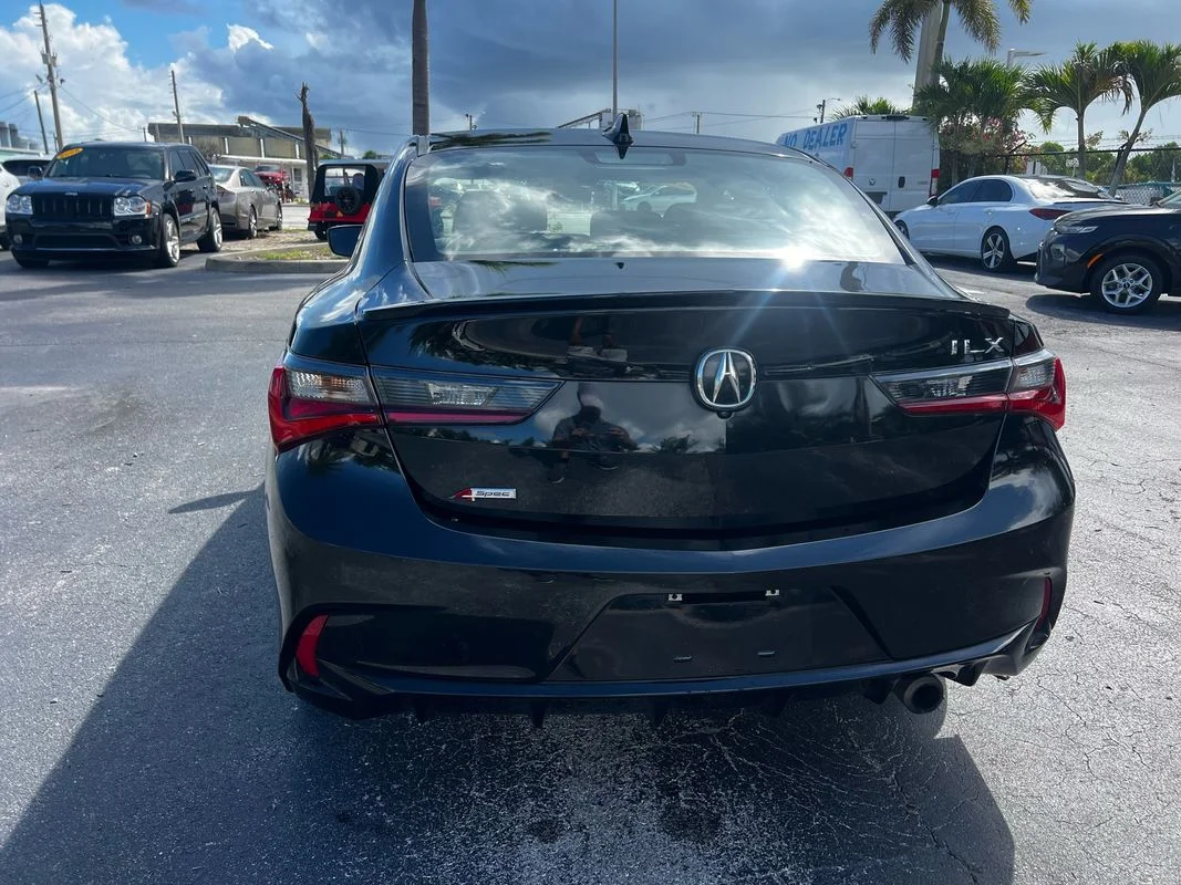 Used 2020  Acura Technology & A-SPEC Packages image 5