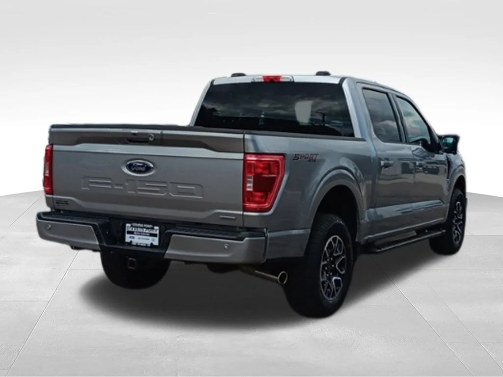 Used 2023 Iconic Silver Metallic Ford XLT image 7
