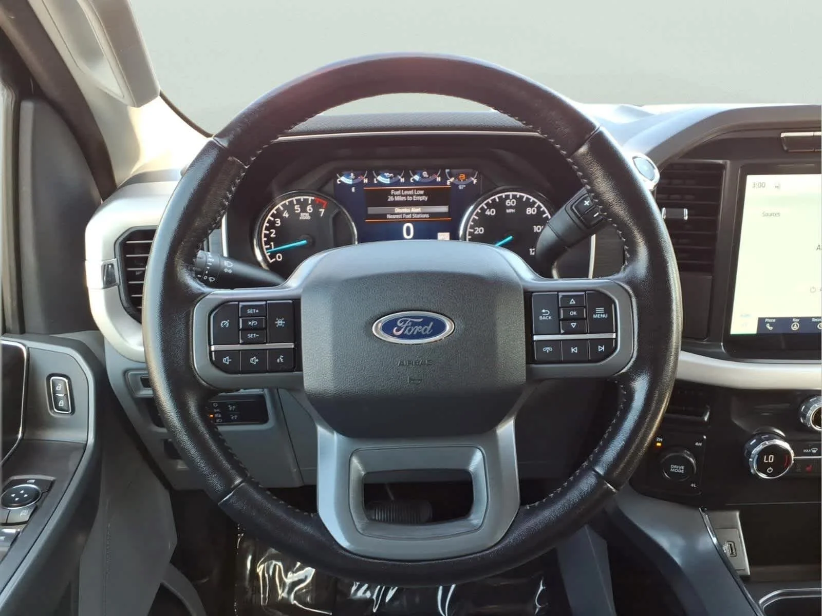 Used 2021 Antimatter Blue Ford XLT image 18