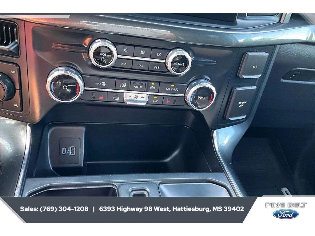 Used 2022 Agate Black Metallic Ford XLT image 23