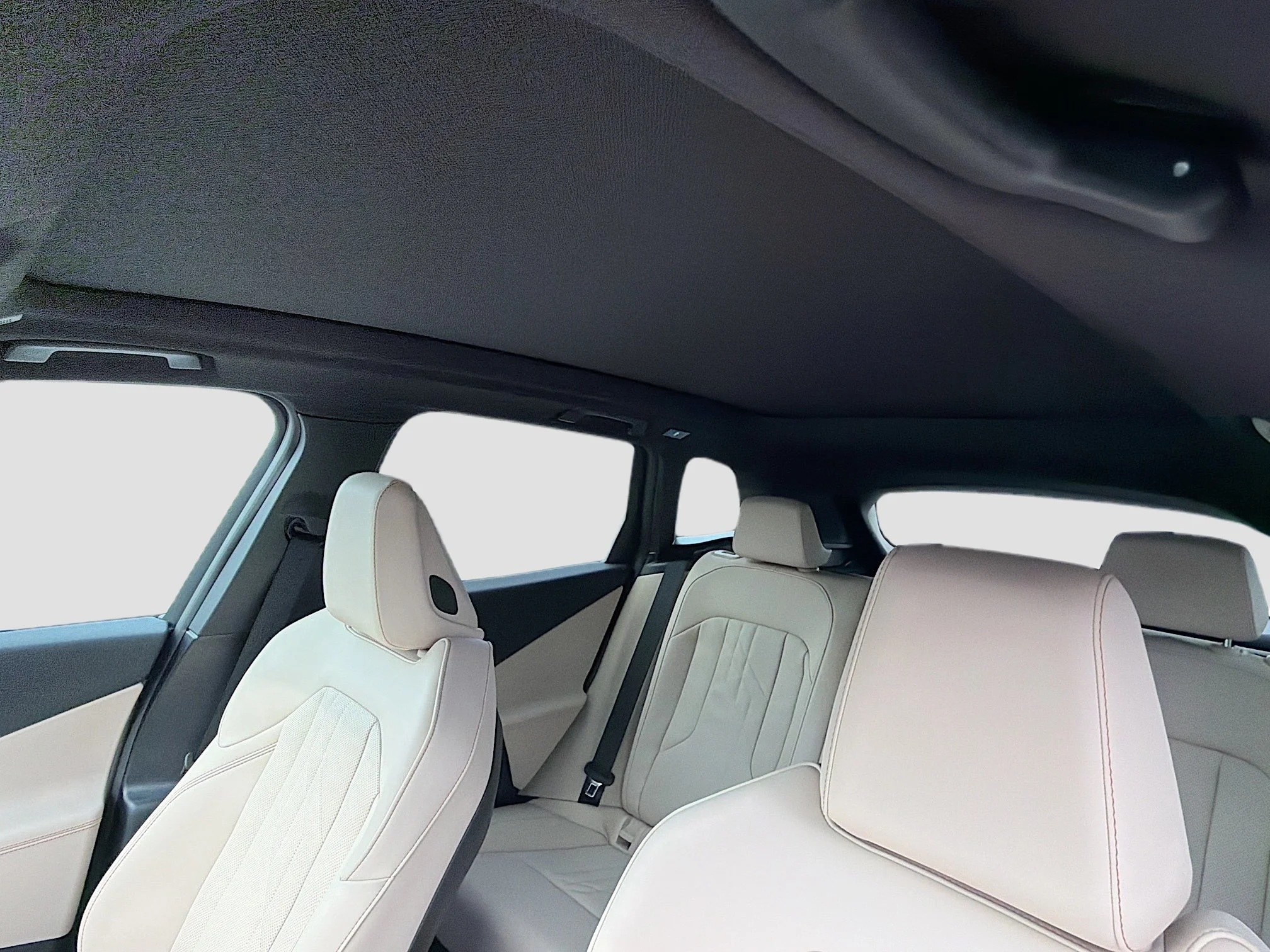 New 2026 Dune Grey Metallic BMW 30 xDrive image 27