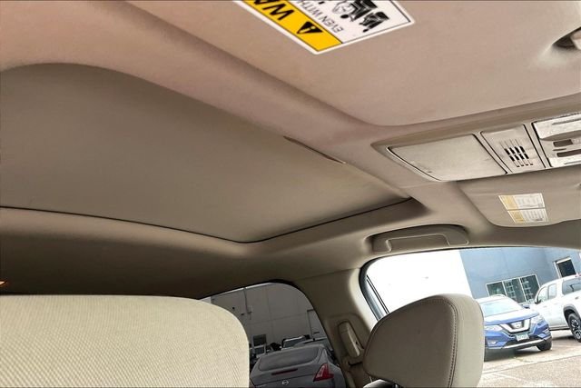 Used 2020 White Honda EX image 20