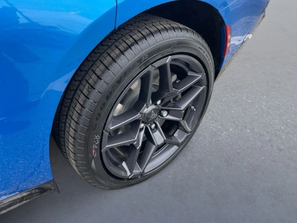 New 2026 Bludicrous Exterior Paint Dodge R/T Plus image 10
