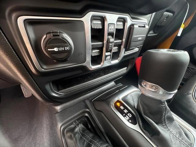 New 2026 Goldilocks Exterior Paint Jeep Sahara image 27