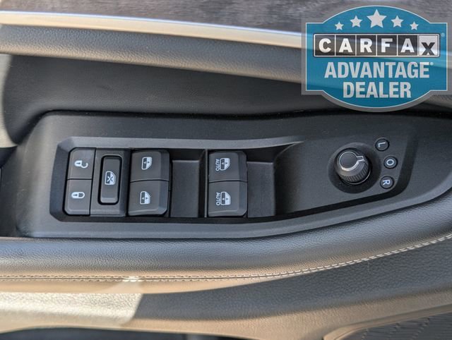 Used 2023 White Jeep Limited image 19