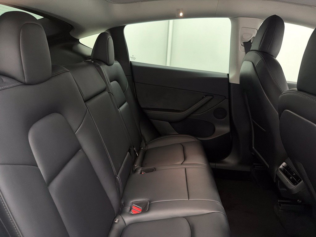 Used 2022 White Tesla Performance image 27