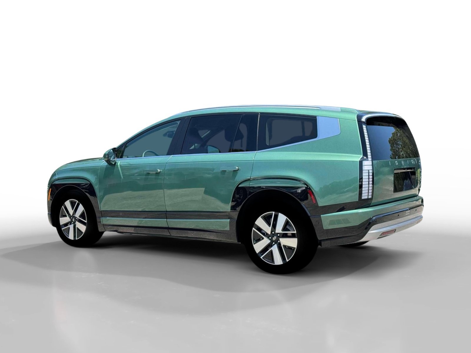New 2026 Ionosphere Green Hyundai SEL image 4