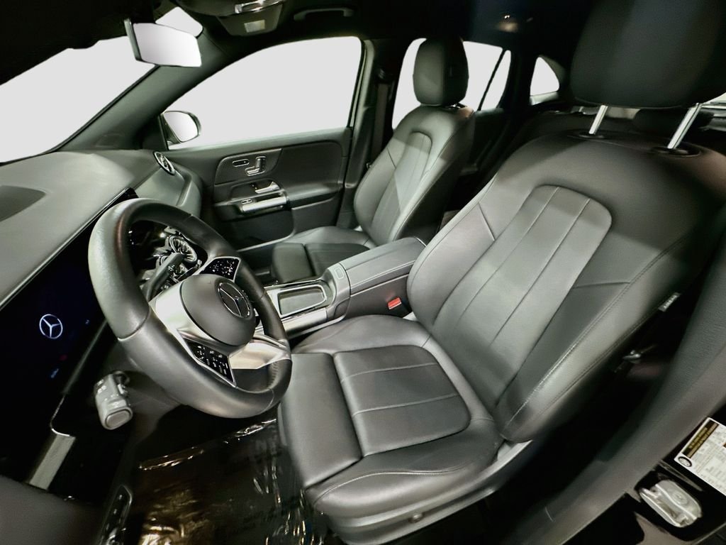Certified Used 2024 Black Mercedes-Benz GLA 250 image 5