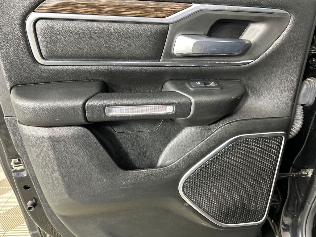 Used 2020 Black Ram Laramie image 17