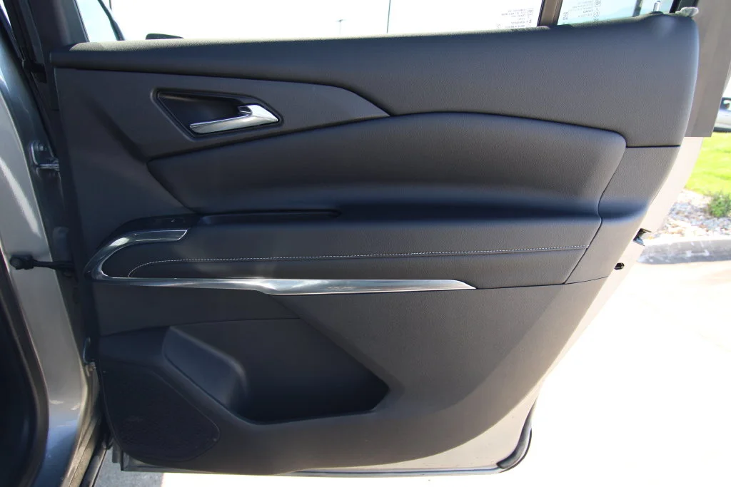 Used 2025 Gray Chevrolet LT image 39