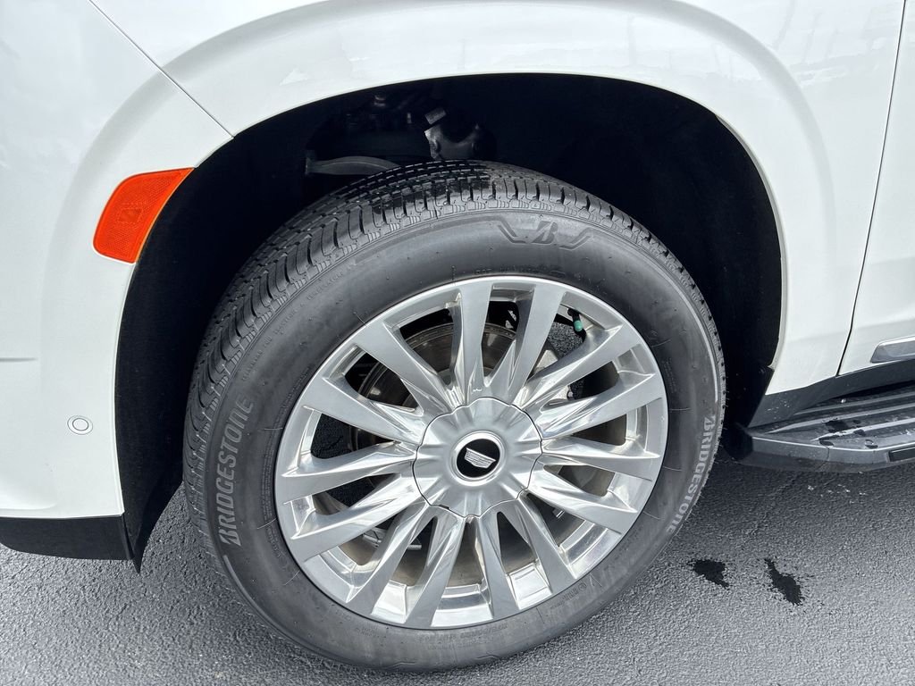 Used 2023 White Cadillac Premium Luxury image 10