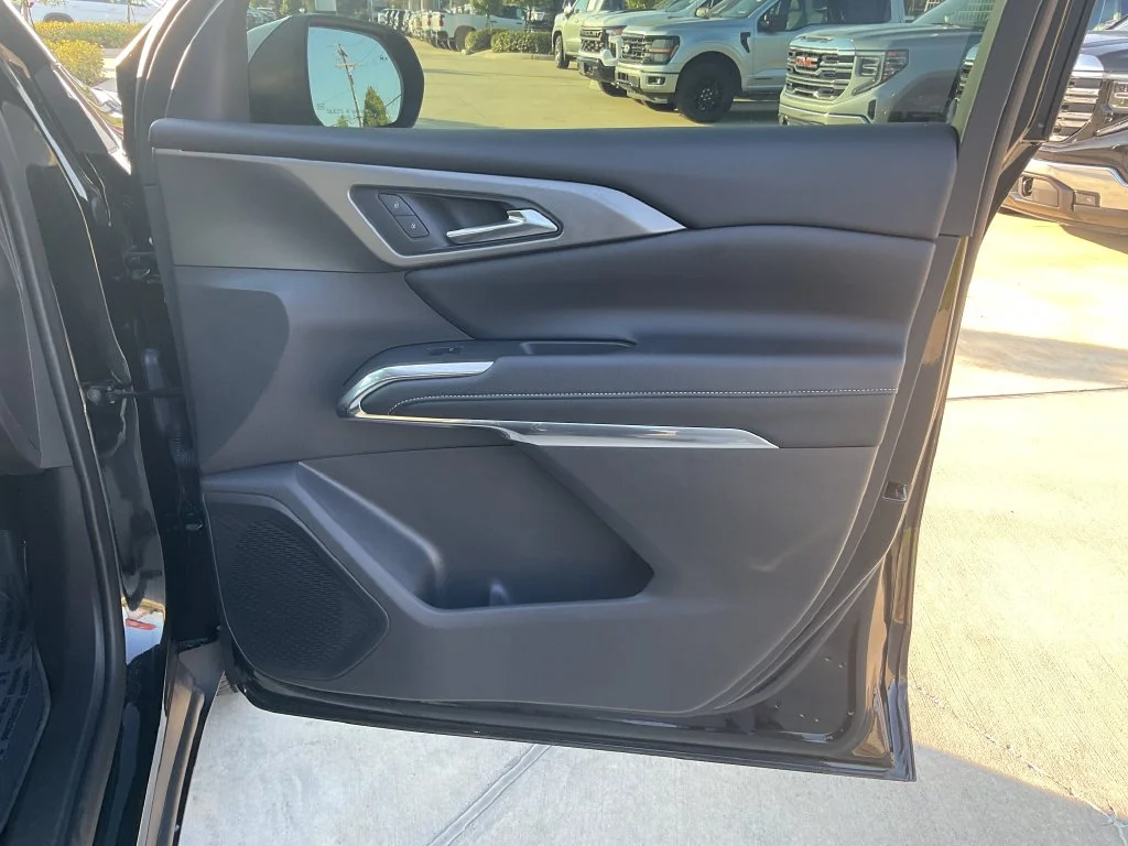 Used 2026 Black Chevrolet LT image 19