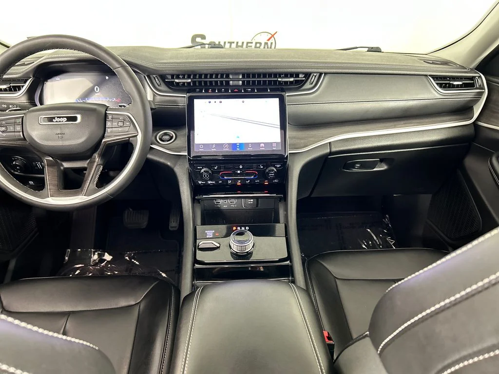 Used 2023 Red Jeep Limited image 19