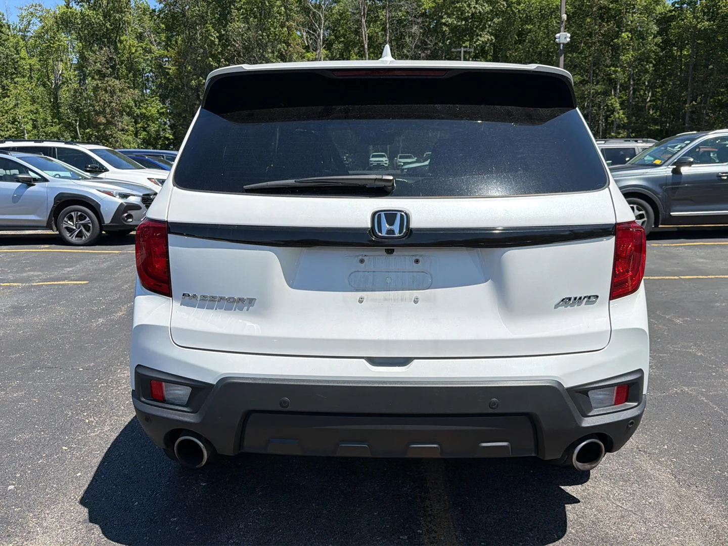 Used 2024 Platinum White Pearl Honda EX-L image 9