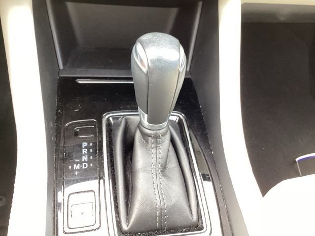Used 2018 Sonic Silver Metallic Mazda Grand Touring Reserve image 32