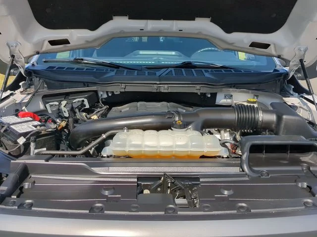 Used 2023 Silver Ford XLT image 36