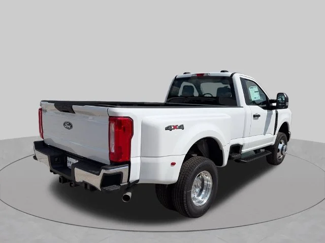 New 2027 Oxford White Ford F-350® XL image 6