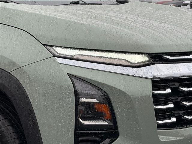Used 2025 Green Chevrolet LT image 26
