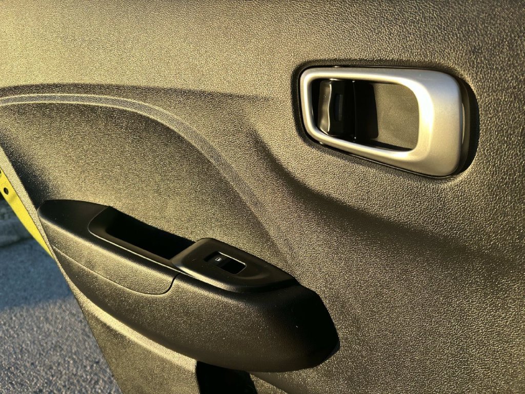 Used 2022 Green Hyundai SEL image 17
