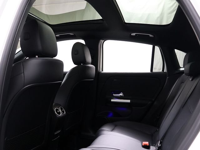 New 2026 Polar White Mercedes-Benz GLA 250 image 13