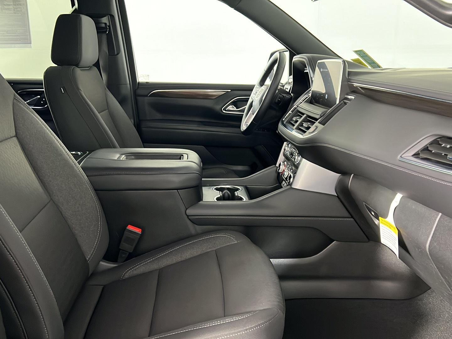 Used 2023 Onyx Black GMC SLE image 14