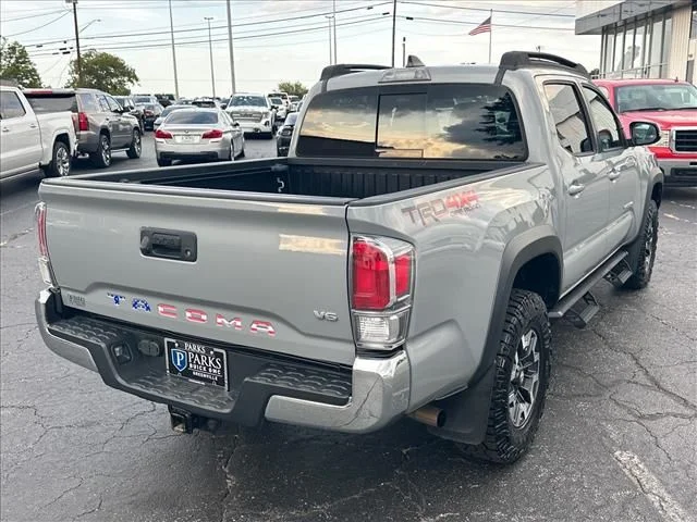 Used 2021  Toyota TRD Off-Road image 12