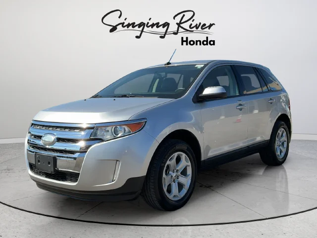 Used 2013 Ingot Silver Ford SEL image 3