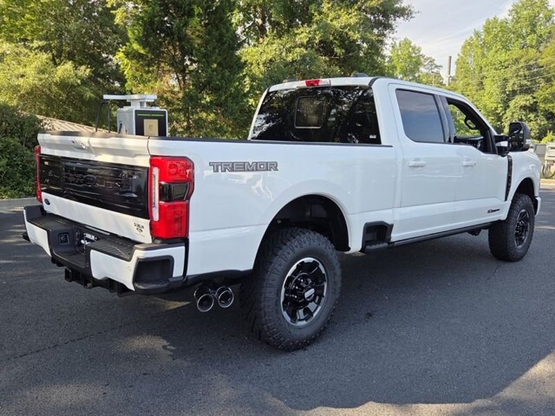 New 2026 Star White Metallic Tri-Coat Ford F-250® Platinum® image 14