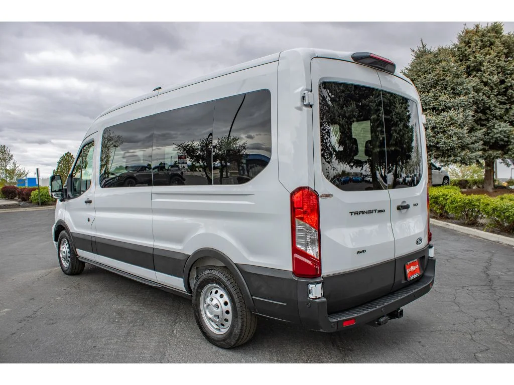 New 2026 OXFORD WHITE Ford XLT image 6