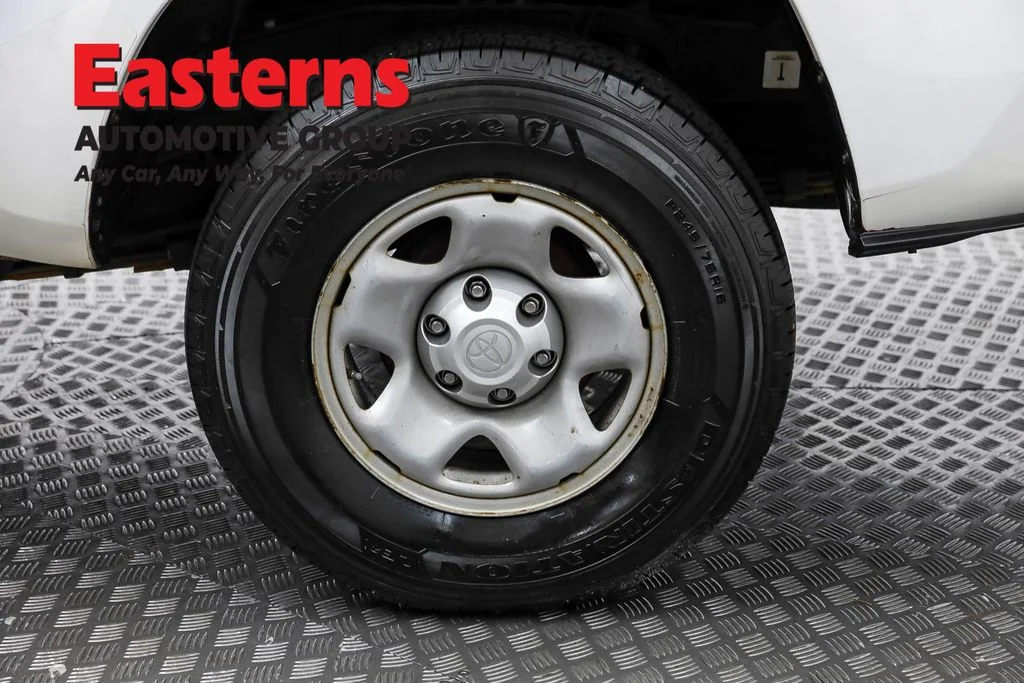 Used 2019 White Toyota SR image 30