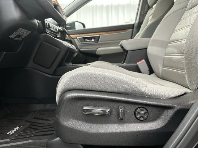 Used 2020  Honda EX image 17