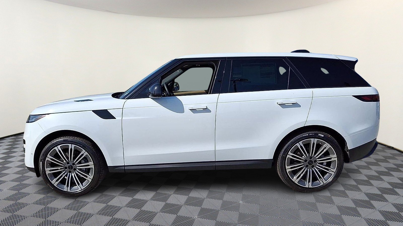 New 2026 Fuji White Land Rover P360 SE image 5