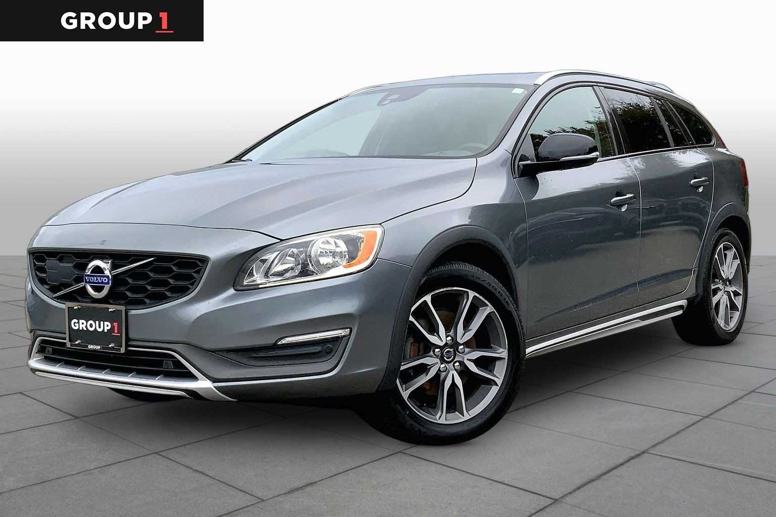 Pre-Owned 2016 Volvo V60 Cross Country T5 Pre-Owned 2016 Volvo V60 Cross Country T5