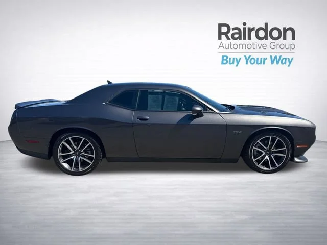 Used 2023 Granite Pearlcoat Dodge R/T image 8