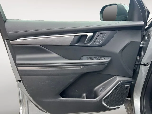 Used 2025 Moonstone Buick Preferred image 10