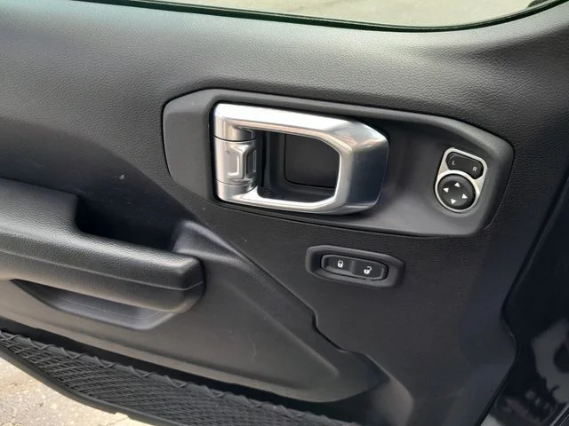 Used 2024 Black Jeep Rubicon image 34
