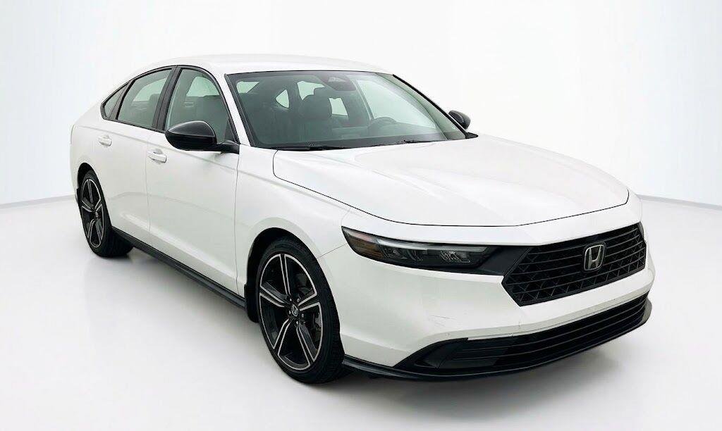 Used 2026 Platinum White Pearl Honda Sport image 1