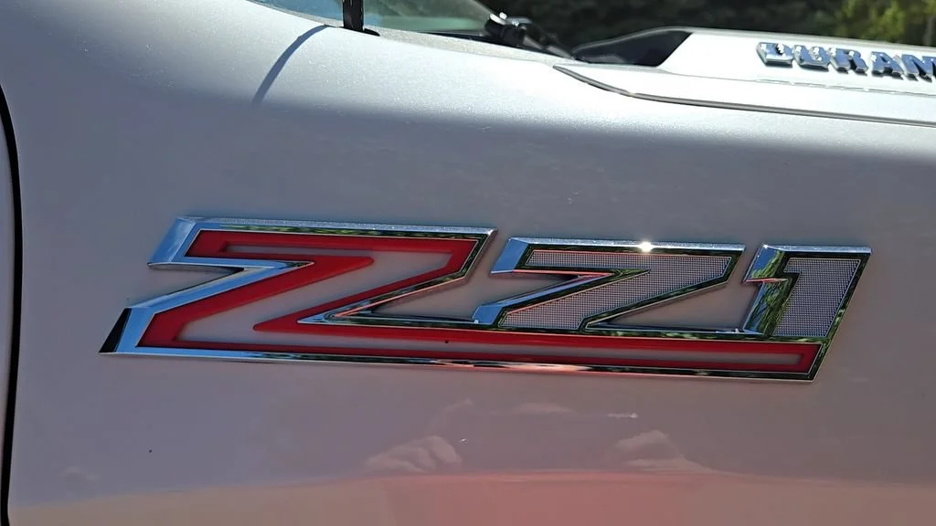 Used 2021 IRIDESCENT PEARL TRICOAT Chevrolet LTZ image 38