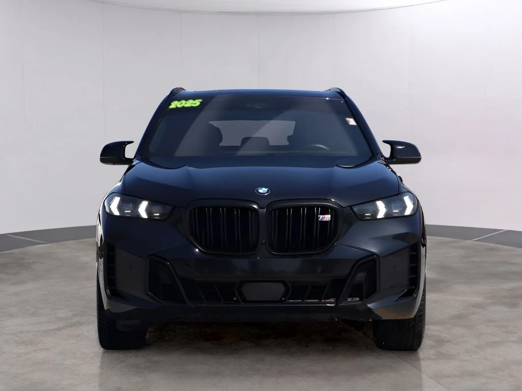 Used 2025 Black BMW M60i image 2