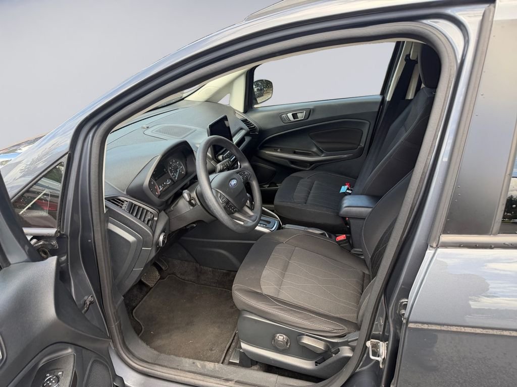Used 2022 Gray Ford SE image 17