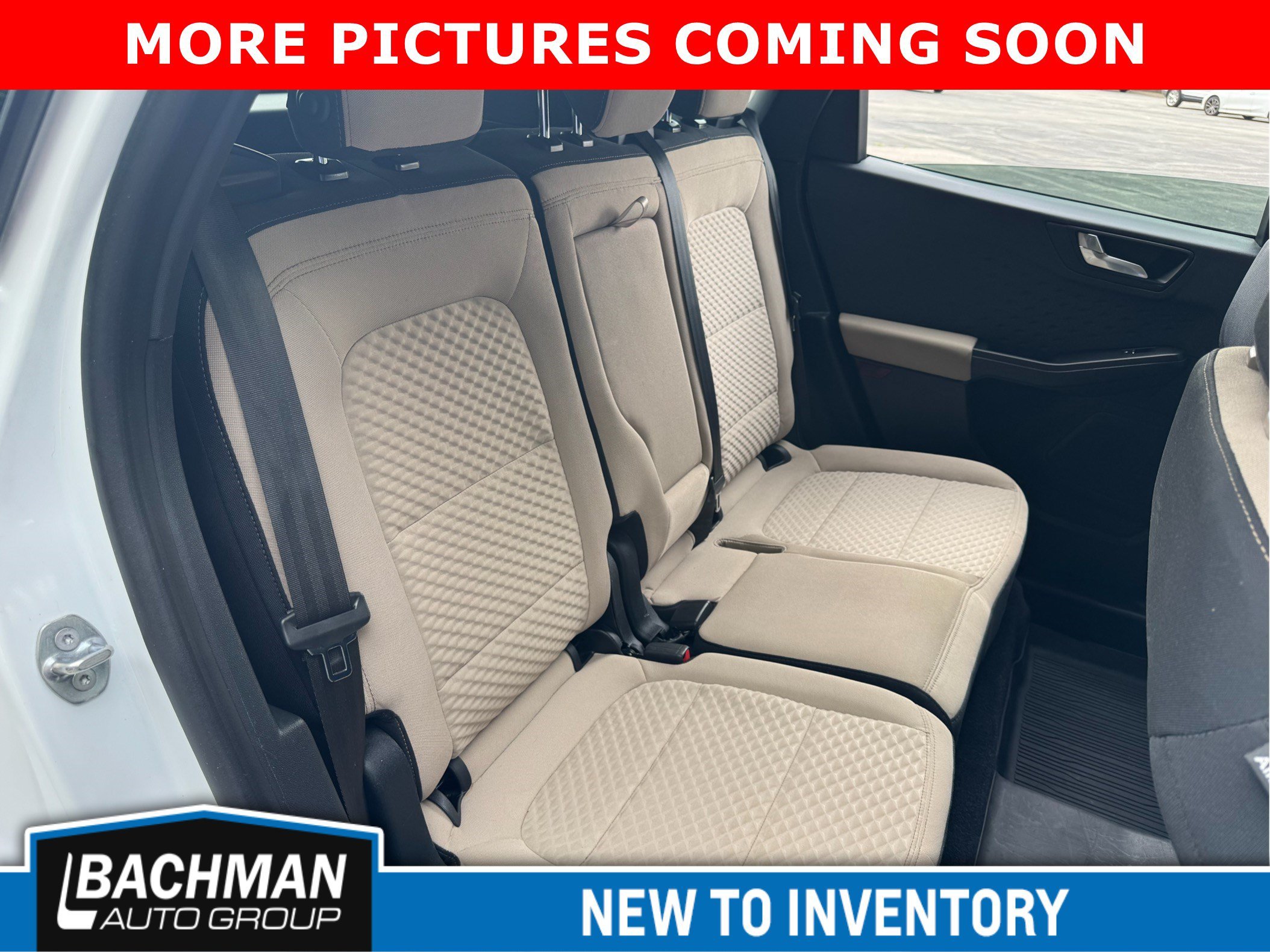 Used 2020 Star White Metallic Tri-Coat Ford SE image 8