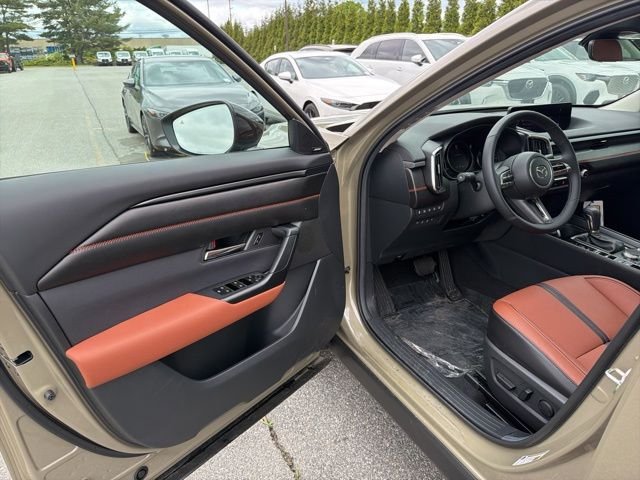2025 Mazda CX-50 Premium Plus - Photo 10